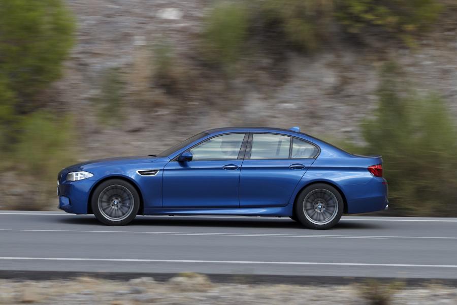  BMW M5 2011 года  (фото 101 из 344)